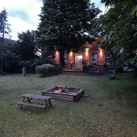 Utkiek - Alte Schule * Glowe