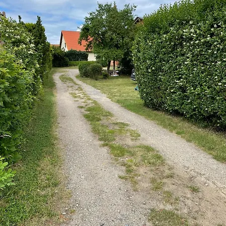 Utkiek - Alte Schule Glowe